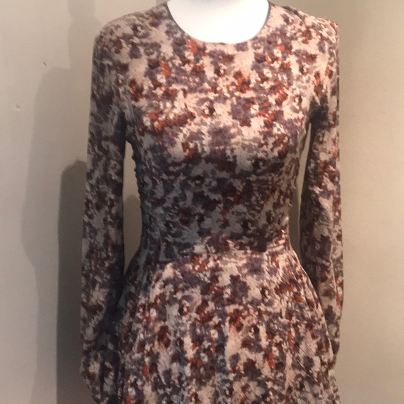 “H&M” Floral Fitted Dress. - Picture 10 of 15